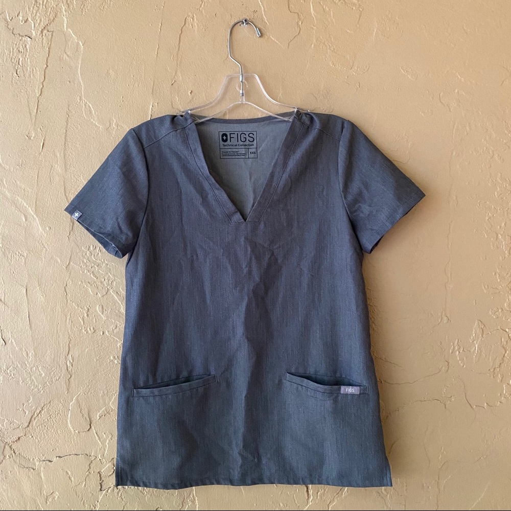 FIGS GRAY SCRUB SHIRT LIKE NEW CONDITION